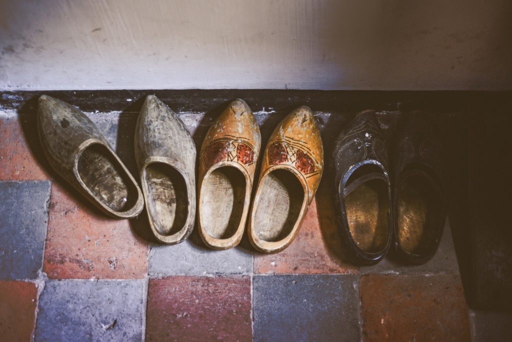 Cinco pares de zapatos